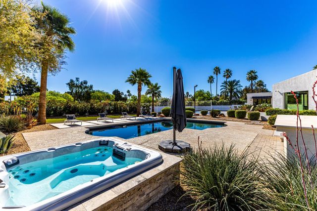 9917 N 52ND Street, Paradise Valley, AZ 85253