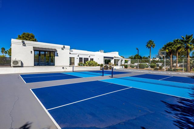 9917 N 52ND Street, Paradise Valley, AZ 85253