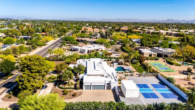 9917 N 52ND Street, Paradise Valley, AZ 85253