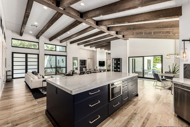 9917 N 52ND Street, Paradise Valley, AZ 85253