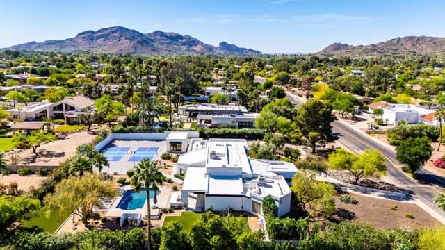 9917 N 52ND Street, Paradise Valley, AZ 85253