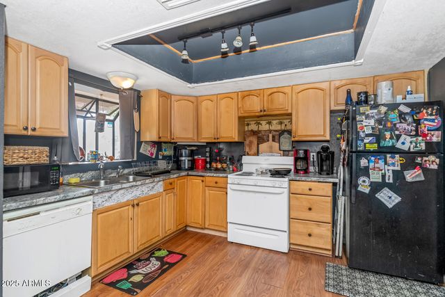 4417 W SANDRA Circle, Glendale, AZ 85308