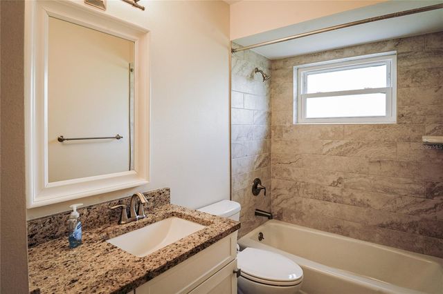 105 WOODINGHAM DRIVE, Venice, FL 34292