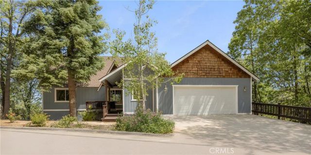 1360 Montreal, Lake Arrowhead, CA 92352