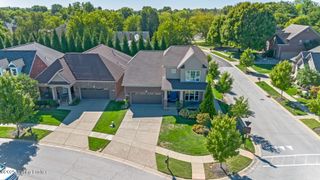 3632 Meridian Gardens Dr, Louisville, KY 40241