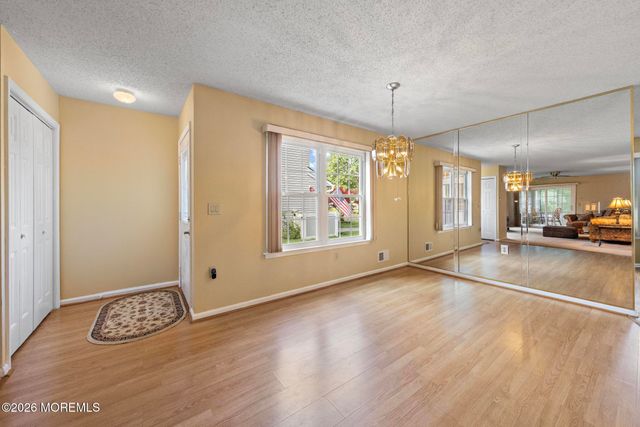40 Pine Oak Boulevard, Barnegat, NJ 08005