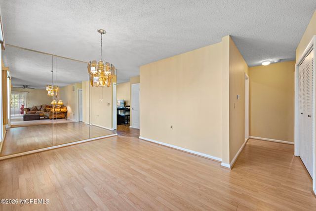 40 Pine Oak Boulevard, Barnegat, NJ 08005