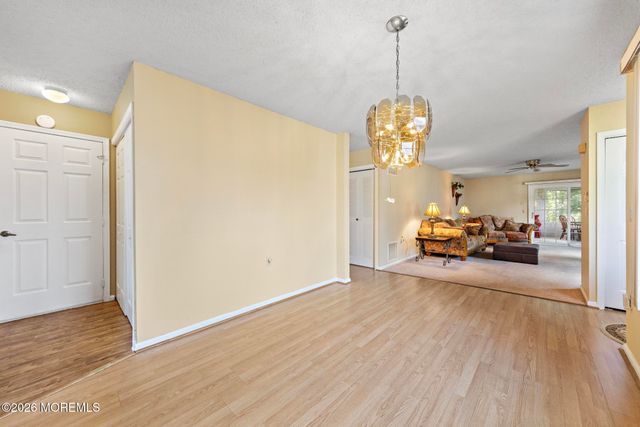 40 Pine Oak Boulevard, Barnegat, NJ 08005