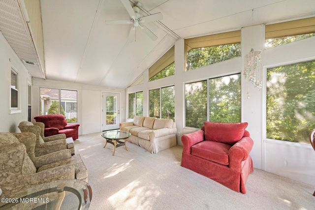 40 Pine Oak Boulevard, Barnegat, NJ 08005