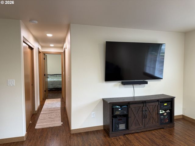 1651 29TH St, Florence, OR 97439