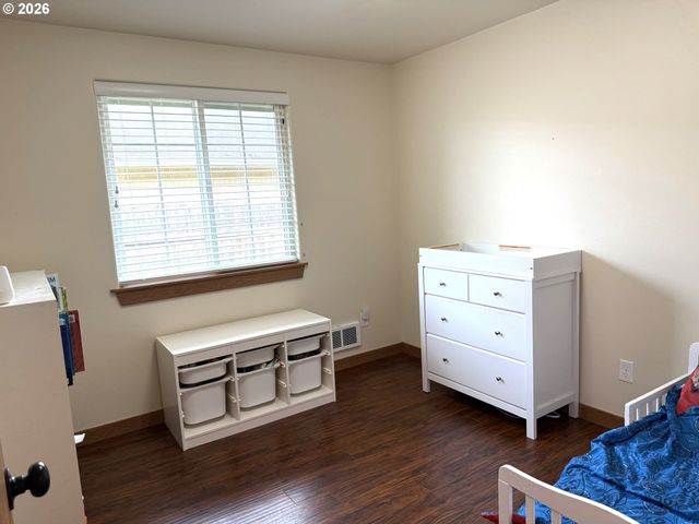 1651 29TH St, Florence, OR 97439