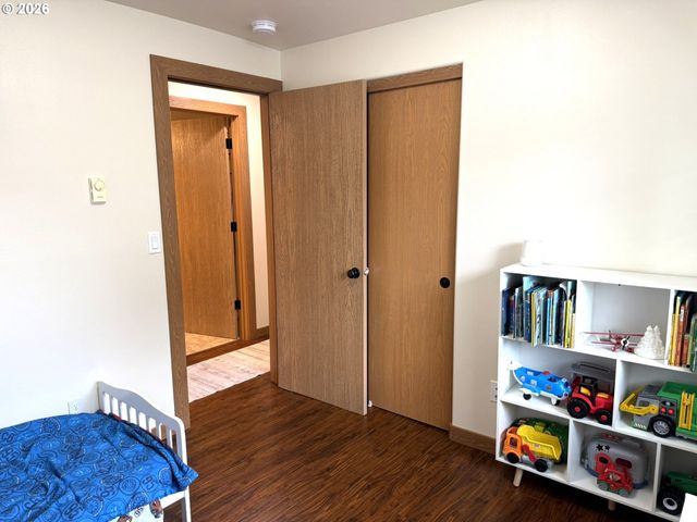 1651 29TH St, Florence, OR 97439