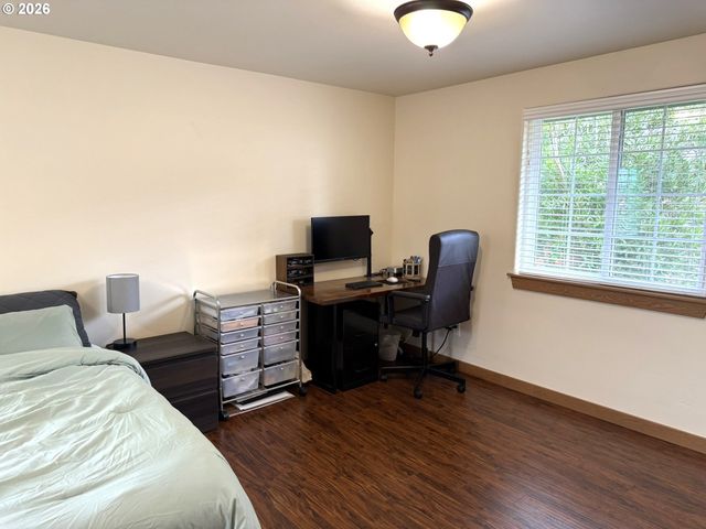 1651 29TH St, Florence, OR 97439