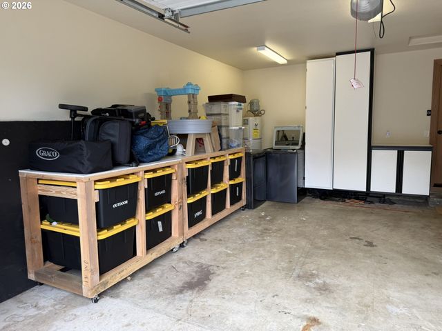 1651 29TH St, Florence, OR 97439