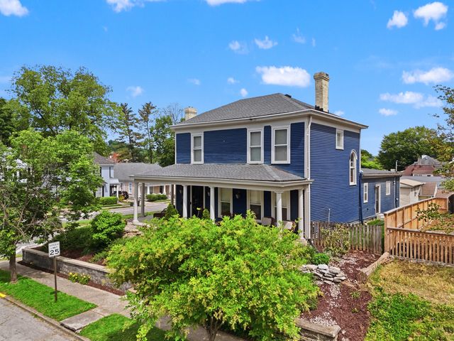 102 E 4th Street, Frankfort, KY 40601