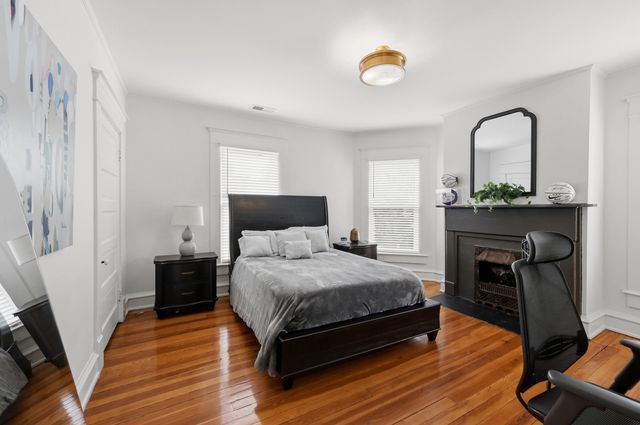 102 E 4th Street, Frankfort, KY 40601