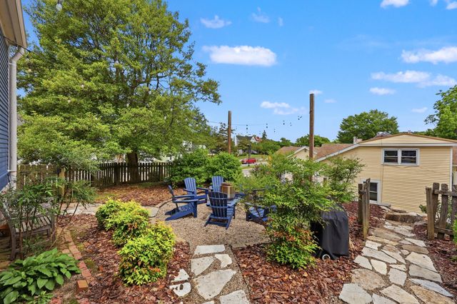 102 E 4th Street, Frankfort, KY 40601