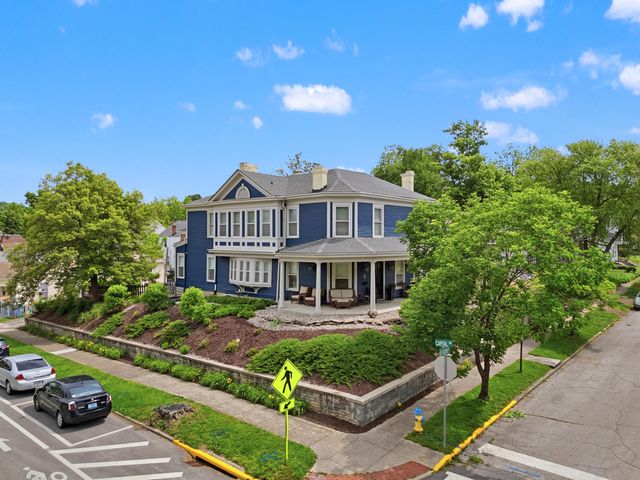102 E 4th Street, Frankfort, KY 40601