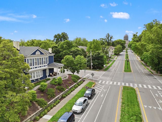 102 E 4th Street, Frankfort, KY 40601