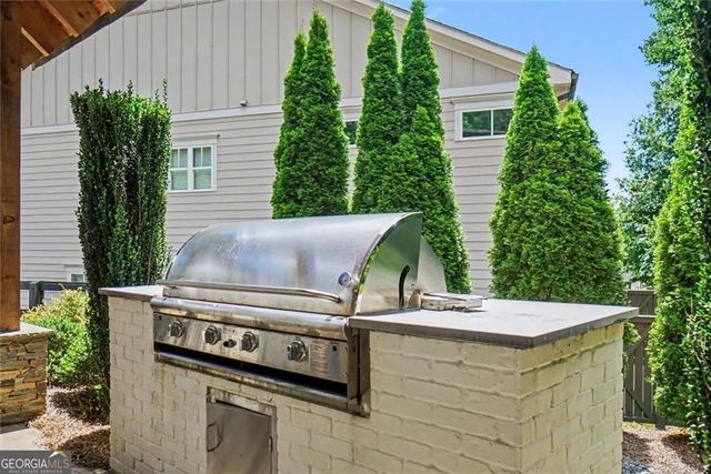 171 Bellehaven Drive, Woodstock, GA 30188