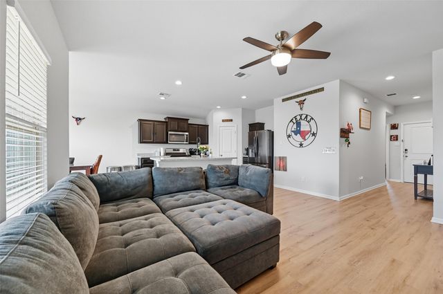 10450 Fort Clark Trail, Crowley, TX 76036