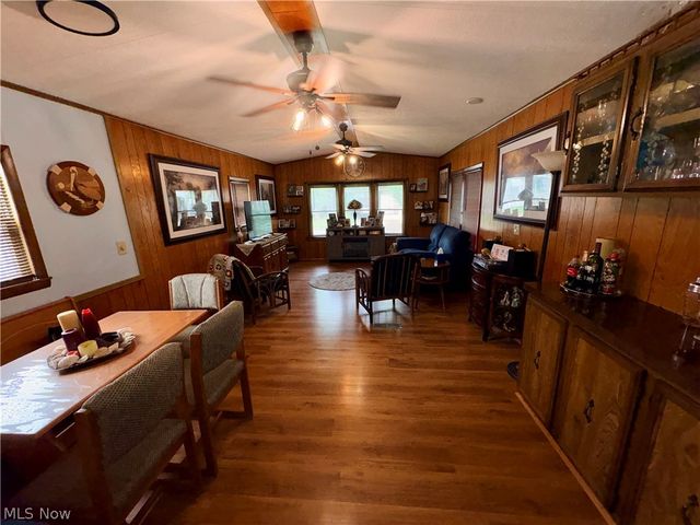 604 Sugar Pines Drive, Warren, OH 44481