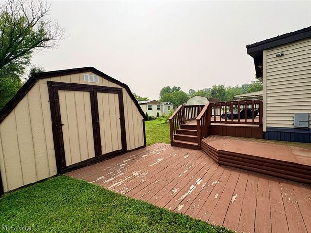604 Sugar Pines Drive, Warren, OH 44481