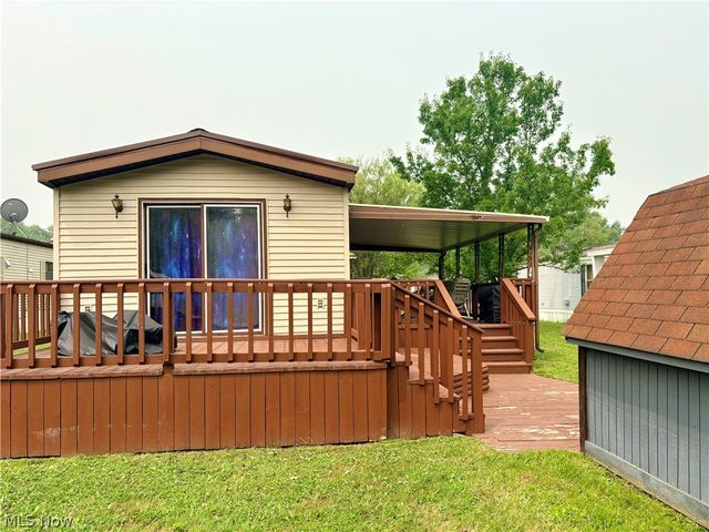 604 Sugar Pines Drive, Warren, OH 44481