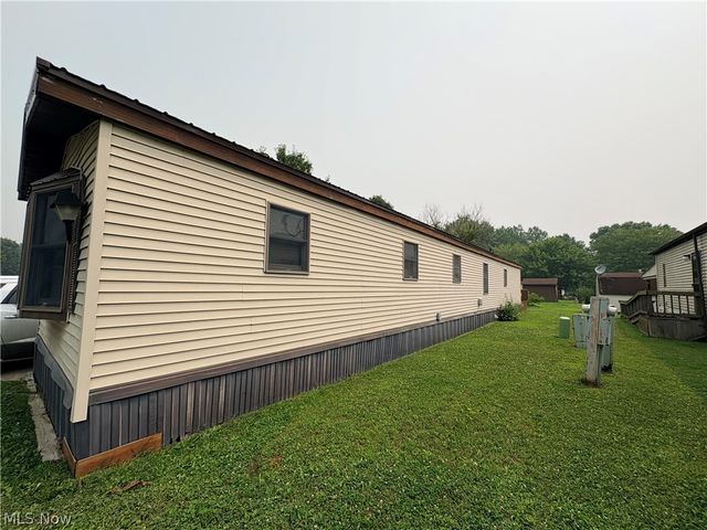 604 Sugar Pines Drive, Warren, OH 44481