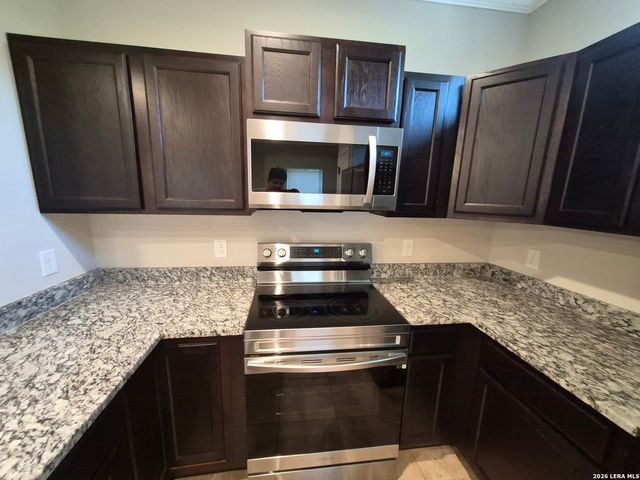 6303 Luglio Ln Unit 102, San Antonio, TX 78233