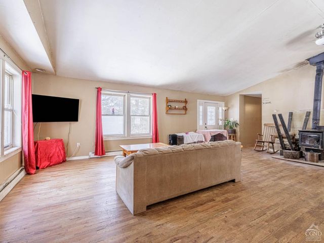 1769 Route 51, Hannacroix, NY 12087