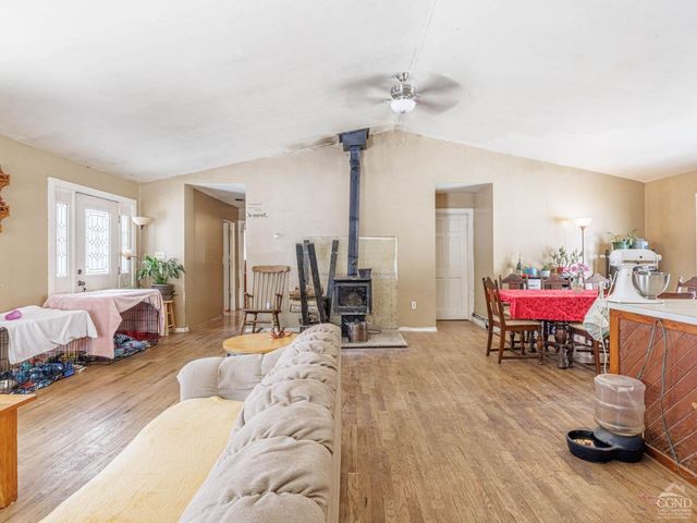 1769 Route 51, Hannacroix, NY 12087
