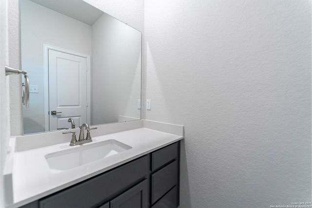 4910 Midland Drive, Schertz, TX 78108