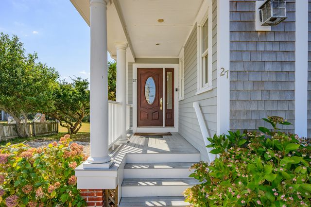 27 Mayflower Lane, Dennis Port, MA 02639