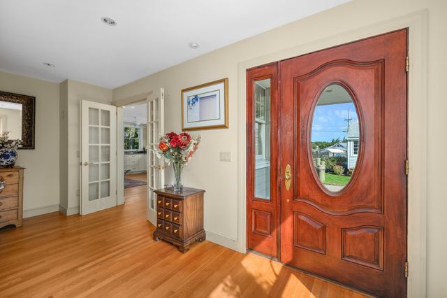 27 Mayflower Lane, Dennis Port, MA 02639