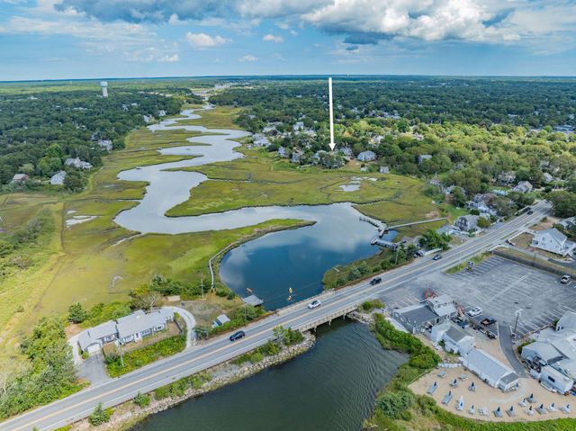 27 Mayflower Lane, Dennis Port, MA 02639