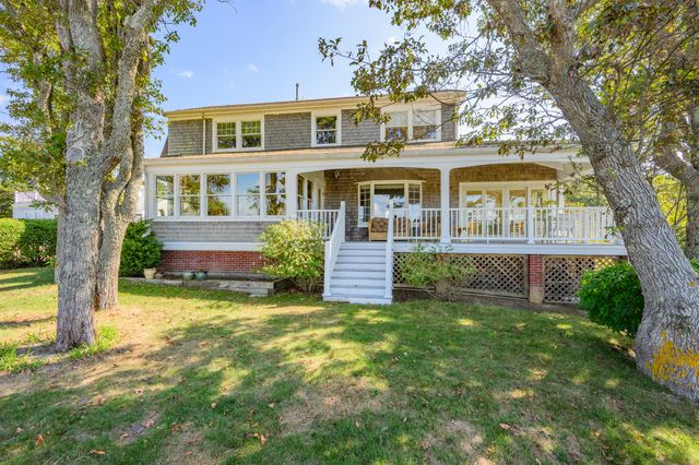 27 Mayflower Lane, Dennis Port, MA 02639