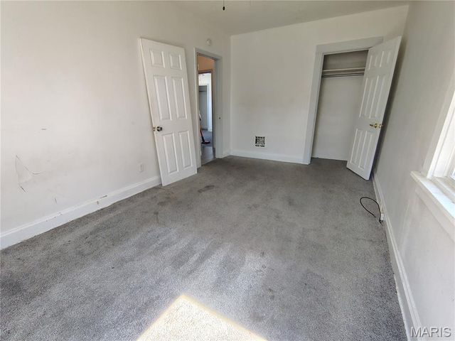 5534 Beacon Avenue, St Louis, MO 63120