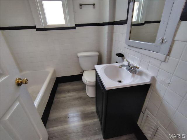 5534 Beacon Avenue, St Louis, MO 63120
