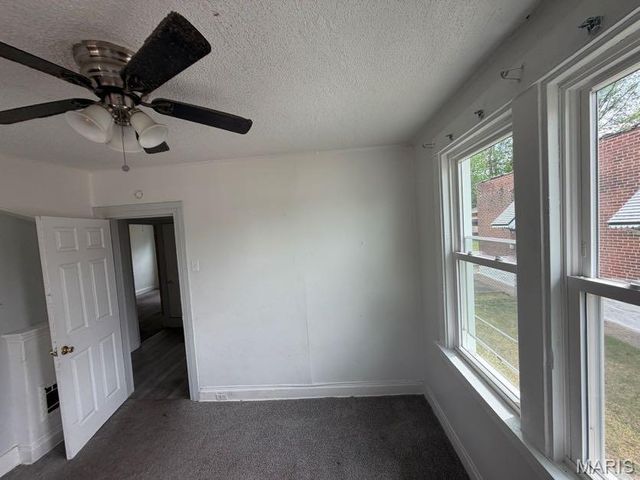 5534 Beacon Avenue, St Louis, MO 63120