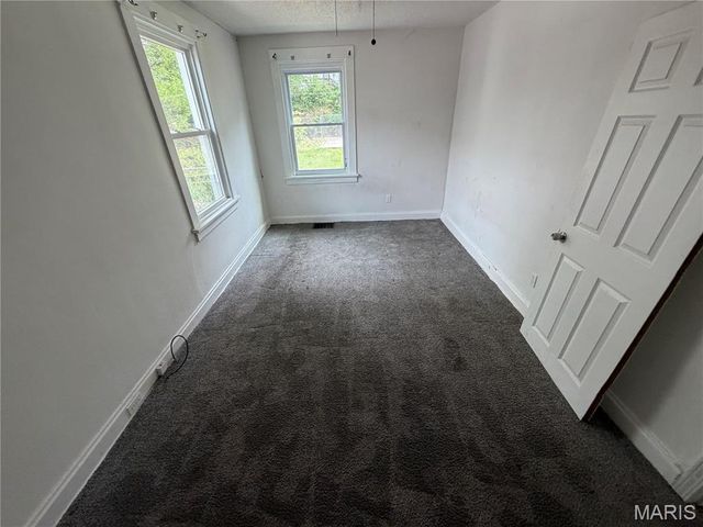 5534 Beacon Avenue, St Louis, MO 63120