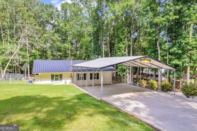 664 N Port Bass Drive, Fair Play, SC 29643