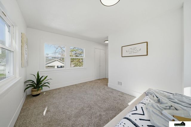 2101 Bradfield Drive, Lincoln, NE 68502