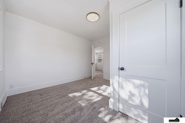 2101 Bradfield Drive, Lincoln, NE 68502