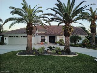 28380 Winthrop CIR, Bonita Springs, FL 34134