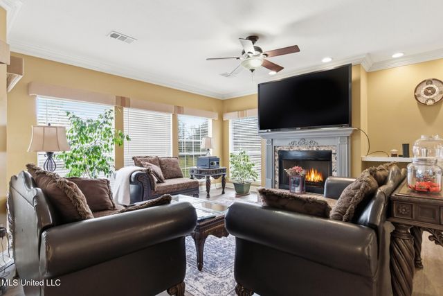 115 Oak Allee Drive, Picayune, MS 39466