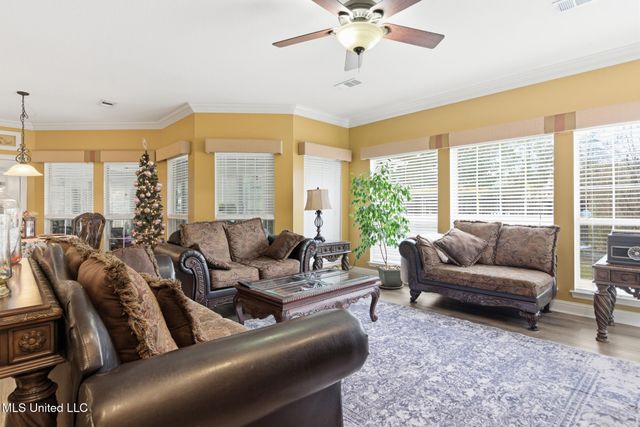 115 Oak Allee Drive, Picayune, MS 39466