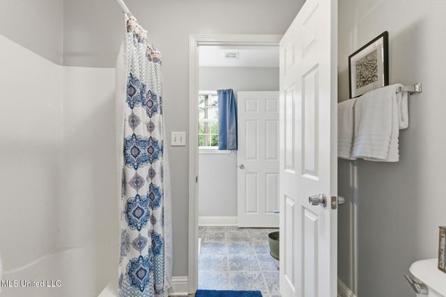 115 Oak Allee Drive, Picayune, MS 39466