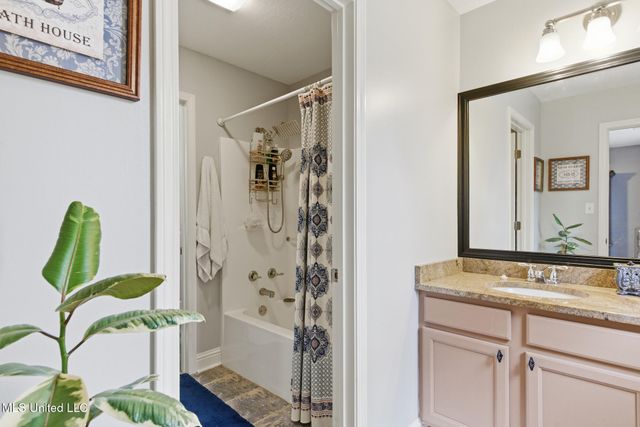 115 Oak Allee Drive, Picayune, MS 39466