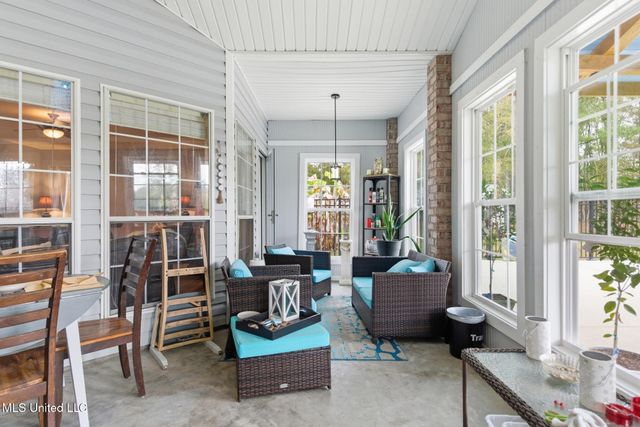 115 Oak Allee Drive, Picayune, MS 39466